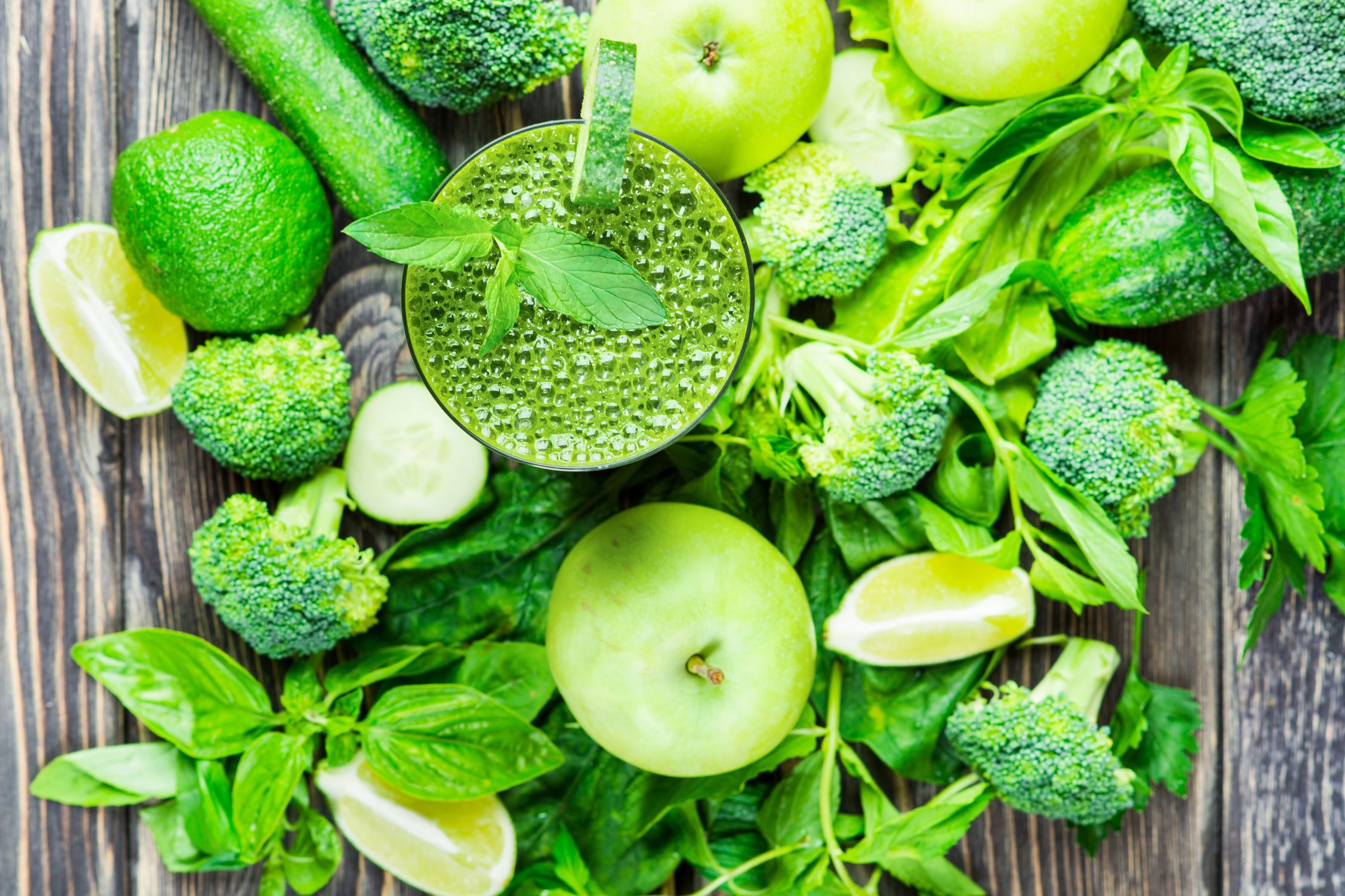 Rau củ có màu xanh đậm